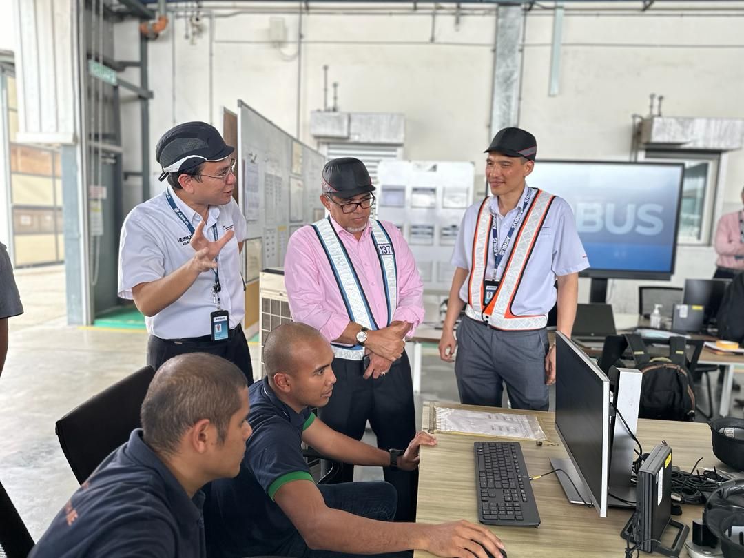Malaysia's Deputy Minister of Transport Exclusive visit to Sepang Aircraft Engineering
